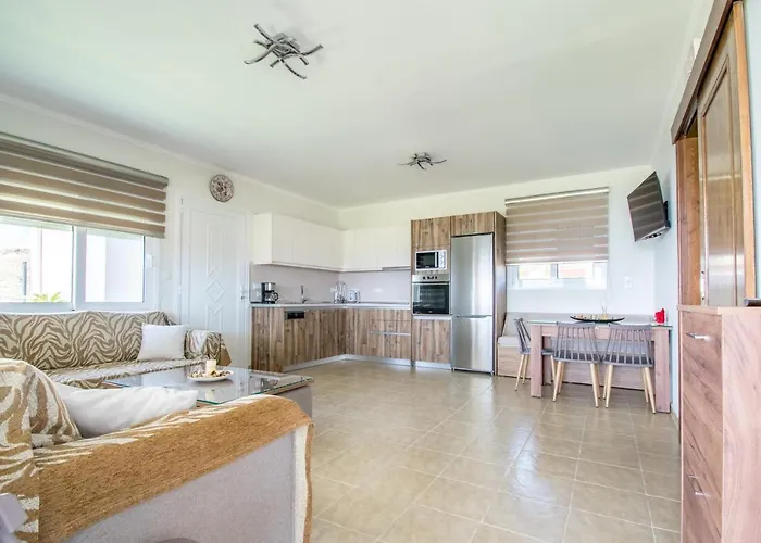 Golden Sunrise Stegna Appartement *