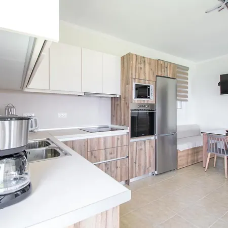 Apartment Golden Sunrise Stegna *