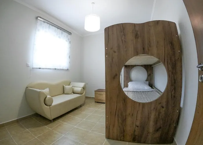 Golden Sunrise Stegna