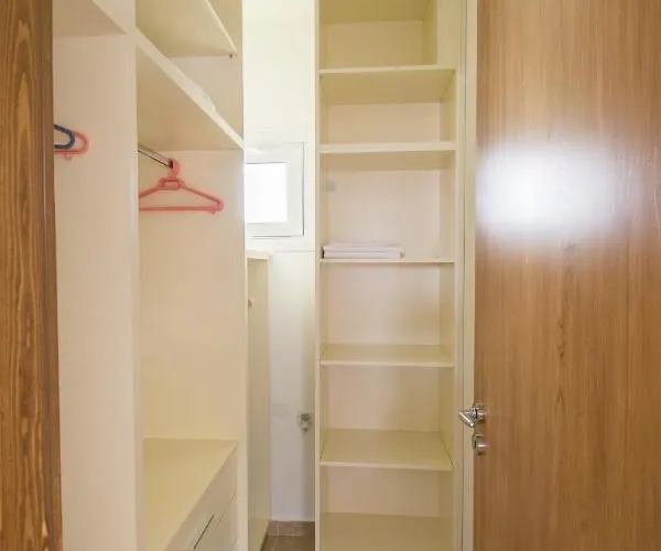 Golden Sunrise Stegna